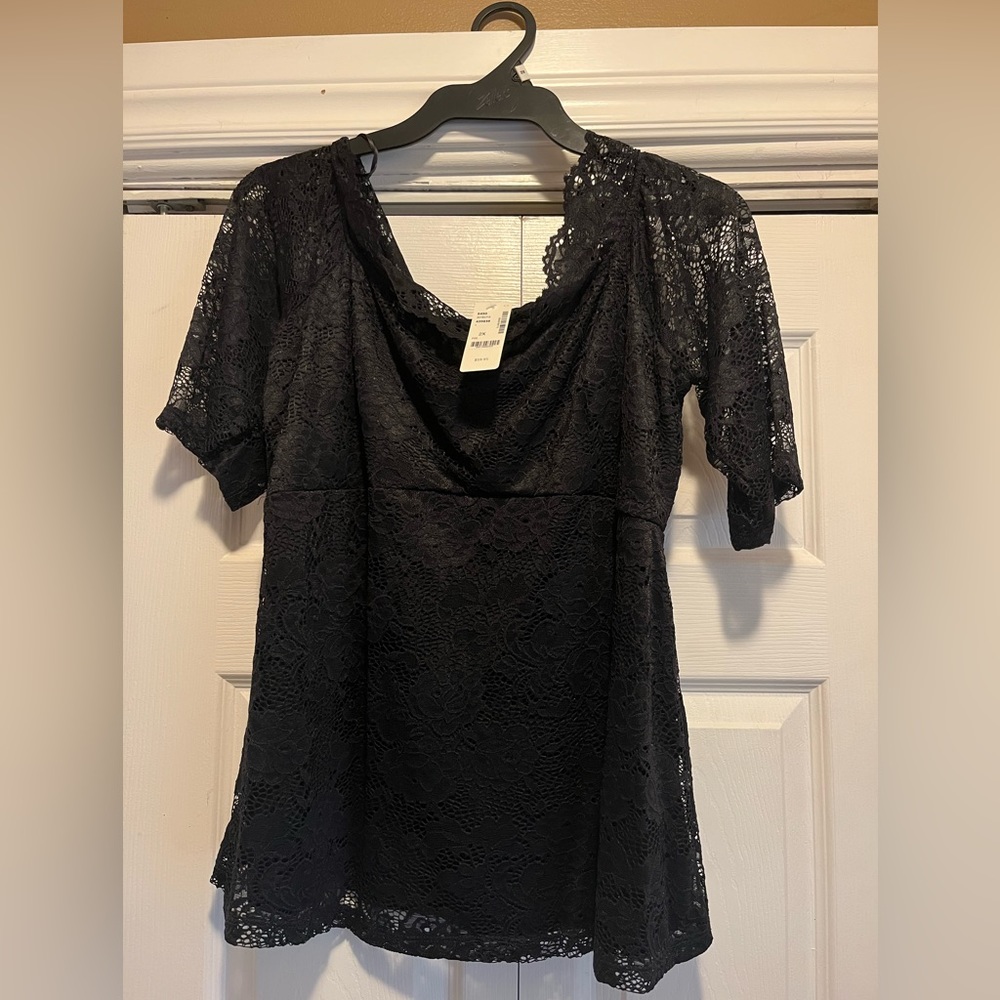 Penningtons black Lace shirt 2x. Tags on
